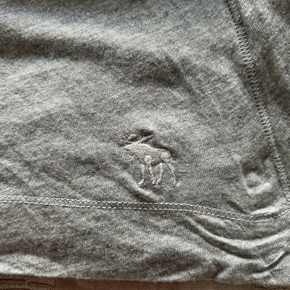 Abercrombie & Fitch T-Shirt (NWOT) - Picture 7 of 9